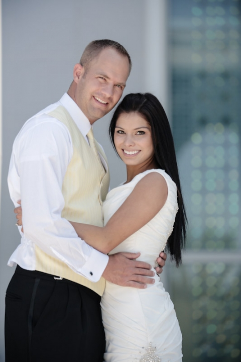 Wedding-and-Portrait-Photographer-Timpanogos-Temple-wedding0280R0A9833-Blog(pp_w480_h720)