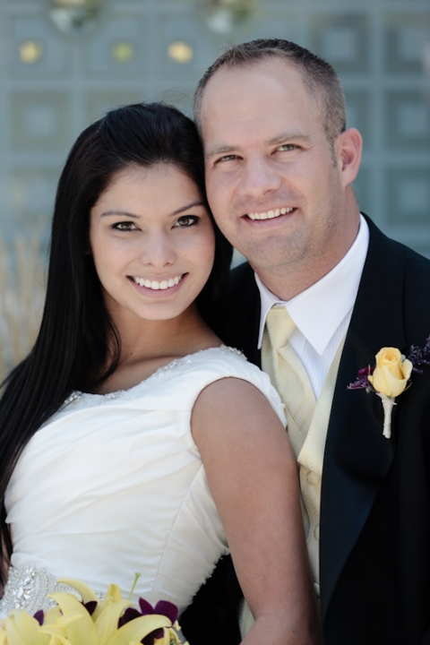 Wedding-and-Portrait-Photographer-Timpanogos-Temple-wedding0330R0A9906-Blog(pp_w480_h720)