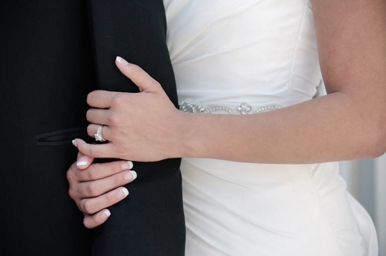 Wedding-and-Portrait-Photographer-Timpanogos-Temple-wedding0360R0A9894-Blog(pp_w768_h511)