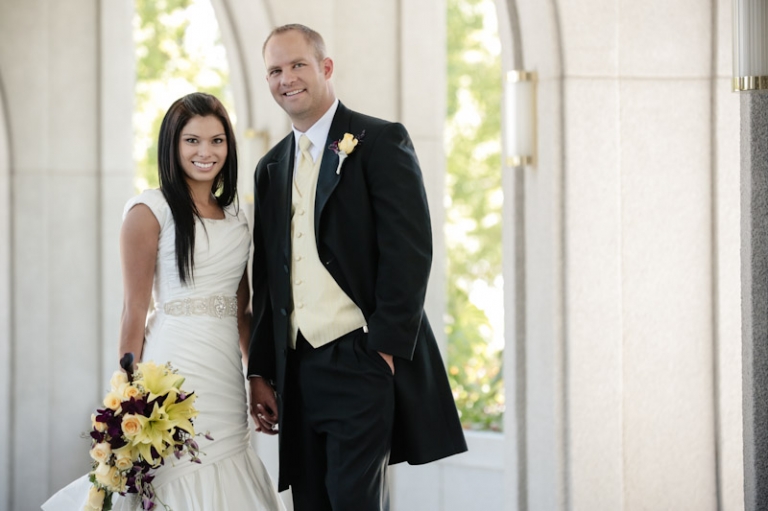 Wedding-and-Portrait-Photographer-Timpanogos-Temple-wedding0390R0A9961-Blog(pp_w768_h511)