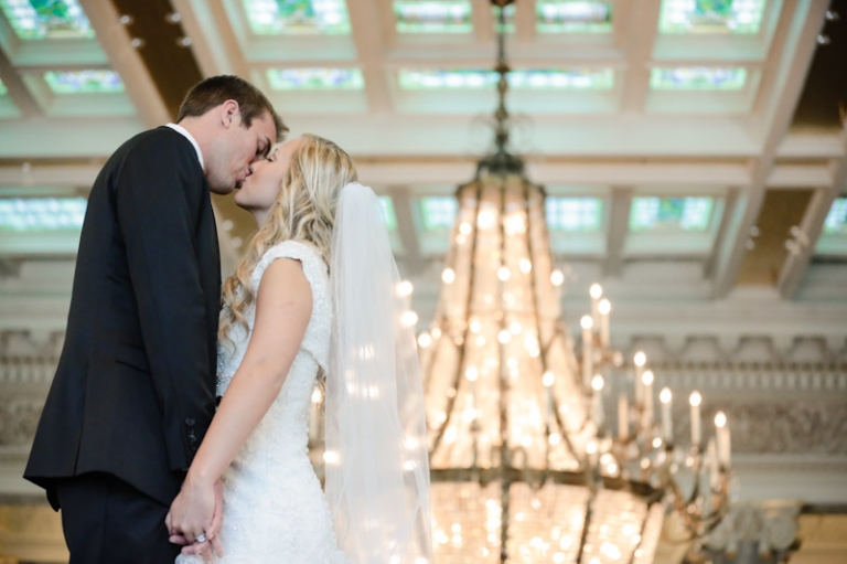 Wedding-and-Portrait-Photographer-slc-bridals0140R0A8536-Blog(pp_w768_h511)
