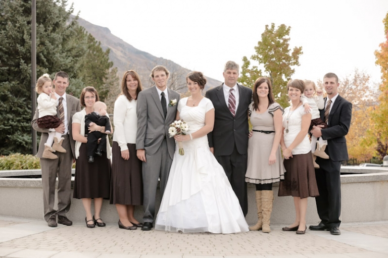 Wedding-Photographer-Provo-Temple-Wedding-Photos011-Blog(pp_w768_h511)