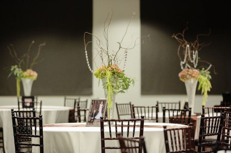 Wedding-Photographer-SLC-Temple-Blue-Lemon-Reception036-Blog(pp_w768_h511)