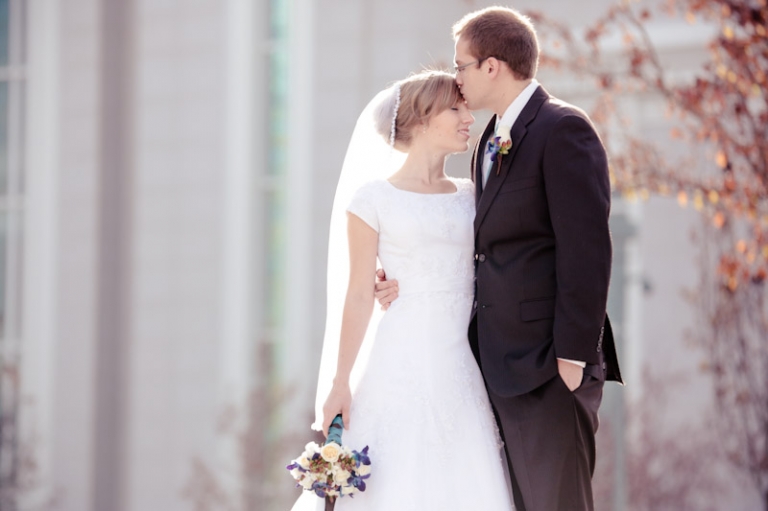 Wedding-Photographer-Timpanogos-Temple-wedding-bridals034-Blog(pp_w768_h511)