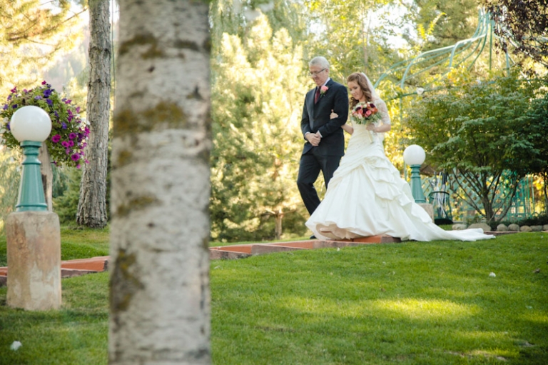 Wedding-Photographer-La-Caille-Wedding-Photography011-Blog(pp_w768_h511)