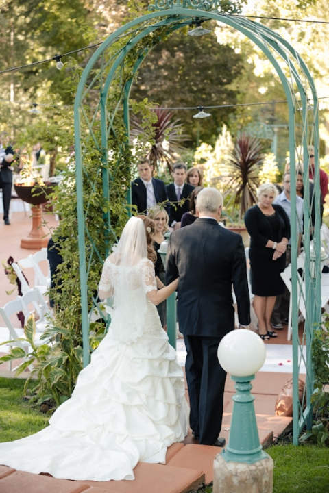 Wedding-Photographer-La-Caille-Wedding-Photography013-Blog(pp_w480_h720)