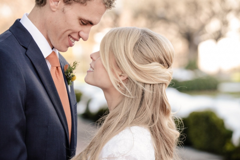 Wedding-Photographer-This-is-the-place-heritage-park-reception025-Blog(pp_w768_h511)