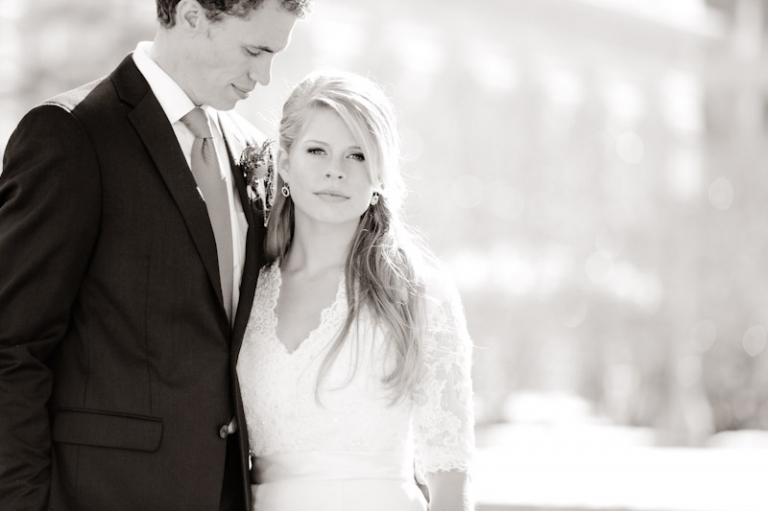 Wedding-Photographer-This-is-the-place-heritage-park-reception033-Blog(pp_w768_h511)