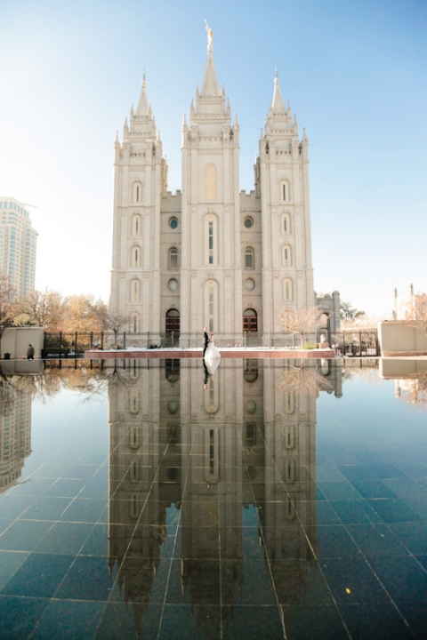 Wedding-Photographer-This-is-the-place-heritage-park-reception038-Blog(pp_w480_h720)