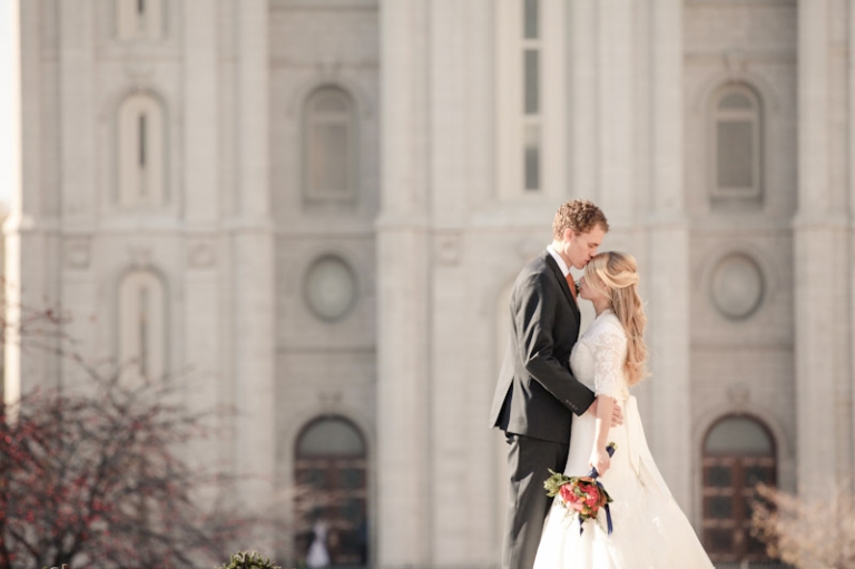 Wedding-Photographer-This-is-the-place-heritage-park-reception039-Blog(pp_w768_h511)