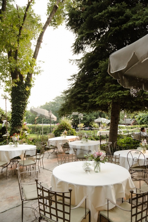 Wedding-and-Portrait-Photographer-Oqhirr-Temple-wedding-The-Bungalow-reception0340R0A3724-Blog(pp_w480_h720)