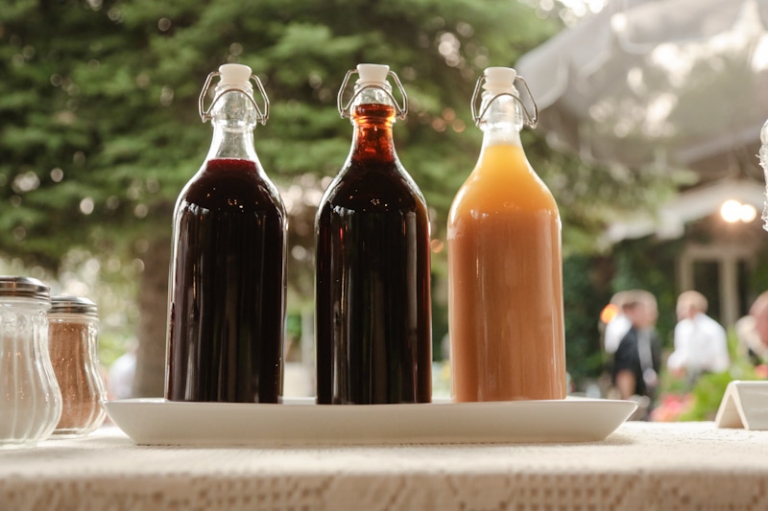 Wedding-and-Portrait-Photographer-Oqhirr-Temple-wedding-The-Bungalow-reception0390R0A3820-Blog(pp_w768_h511)