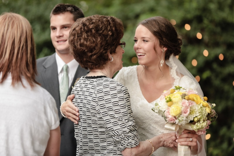 Wedding-and-Portrait-Photographer-Oqhirr-Temple-wedding-The-Bungalow-reception0450R0A3867-Blog(pp_w768_h511)