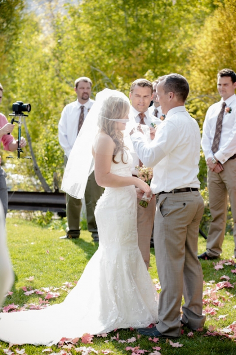 Wedding-Photographer-Fall-canyon-wedding010-Blog(pp_w480_h720)