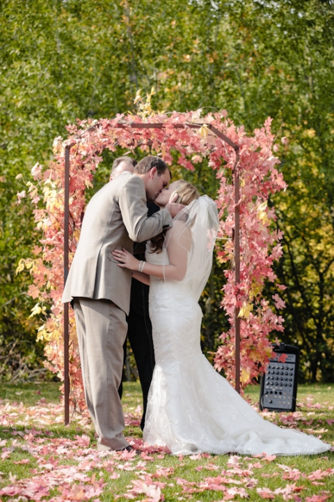 Wedding-Photographer-Fall-canyon-wedding017-Blog(pp_w480_h720)