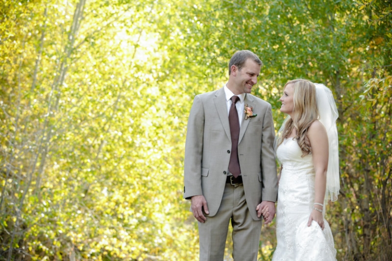 Wedding-Photographer-Fall-canyon-wedding029-Blog(pp_w768_h511)