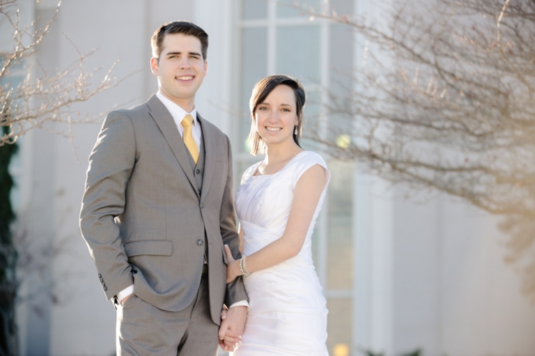 Wedding-Photographer-Timpanogos-Temple-wedding-photos010-Blog(pp_w768_h511)