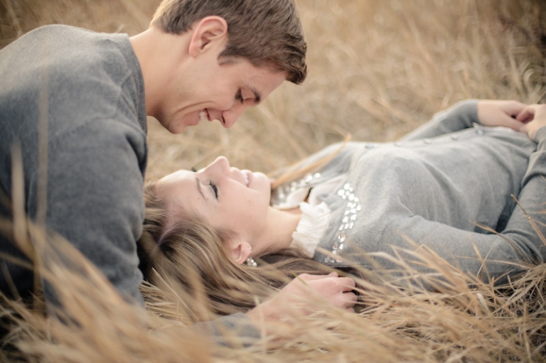 Wedding-Photographer-Cute-Engagements023-Blog(pp_w768_h511)