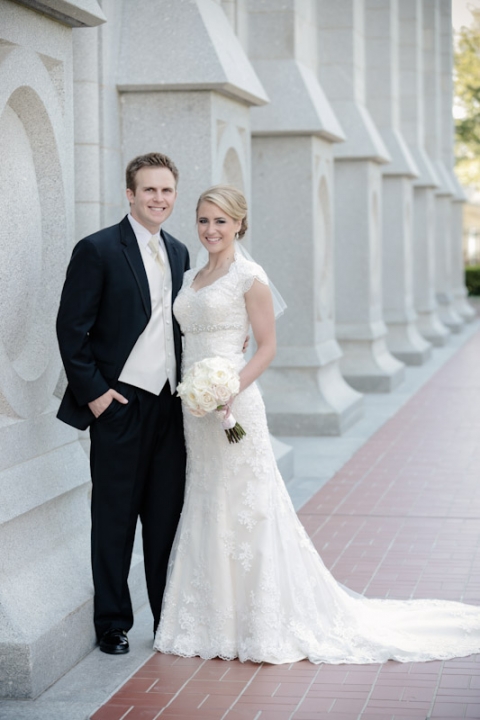 Wedding-and-Portrait-Photographer-SLC-temple-wedding0180R0A2359-Blog(pp_w480_h720)