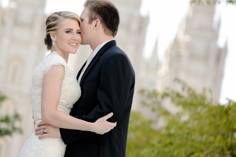 Wedding-and-Portrait-Photographer-SLC-temple-wedding0300R0A2717-Blog(pp_w768_h511)