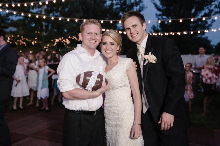 Wedding-and-Portrait-Photographer-SLC-temple-wedding0540R0A3870-Blog(pp_w768_h511)