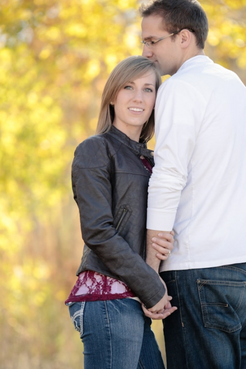 Wedding-and-Portrait-Photographer-Fall-Canyon-Engagements-UT0110R0A5676-Blog(pp_w480_h720)