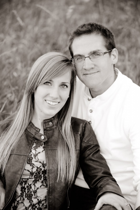 Wedding-and-Portrait-Photographer-Fall-Canyon-Engagements-UT0130R0A5561-Blog(pp_w480_h720)