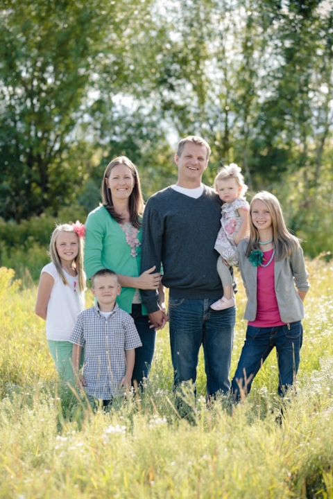 Wedding-and-Portrait-Photographer-Family-Photos-Utah0080R0A1481-Blog(pp_w480_h720)