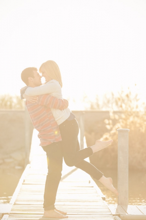 EK-Studios-Wedding-Photographer-Dock-Engagements032-Blog(pp_w480_h720)