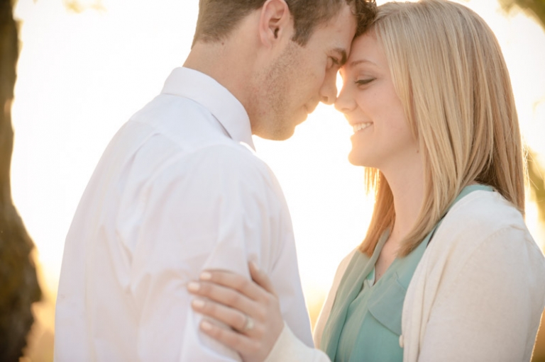 EK-Studios-Wedding-Photographer-Dock-Engagements043-Blog(pp_w768_h511)