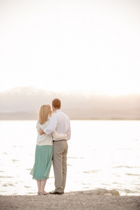 EK-Studios-Wedding-Photographer-Dock-Engagements053-Blog(pp_w480_h720)