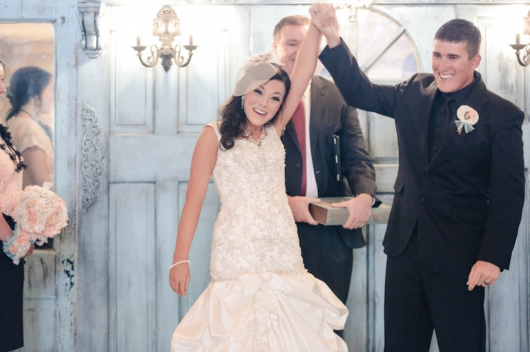 Wedding-Photographer-Vintage-Wedding-Reception020-Blog(pp_w768_h511)