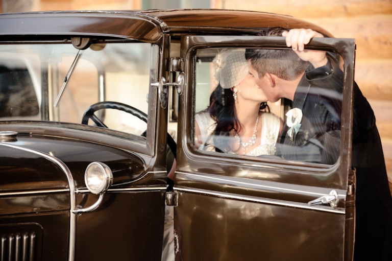 Wedding-Photographer-Vintage-Wedding-Reception030-Blog(pp_w768_h511)