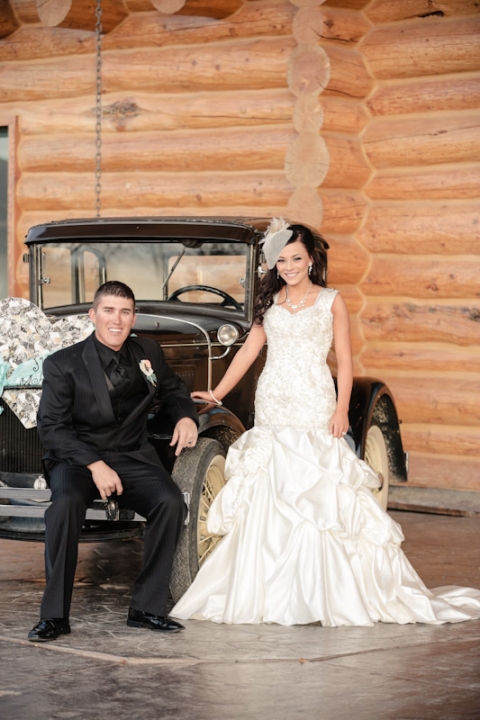 Wedding-Photographer-Vintage-Wedding-Reception031-Blog(pp_w480_h720)