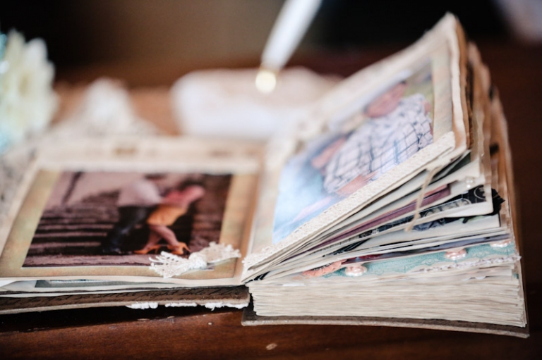 Wedding-Photographer-Vintage-Wedding-Reception044-Blog(pp_w768_h511)