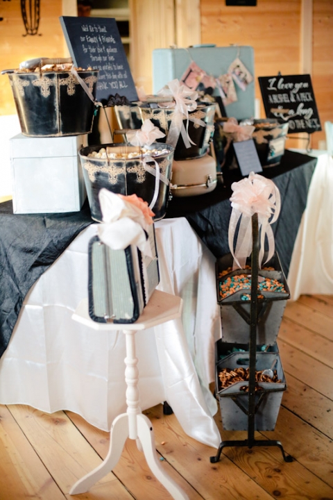 Wedding-Photographer-Vintage-Wedding-Reception046-Blog(pp_w480_h720)