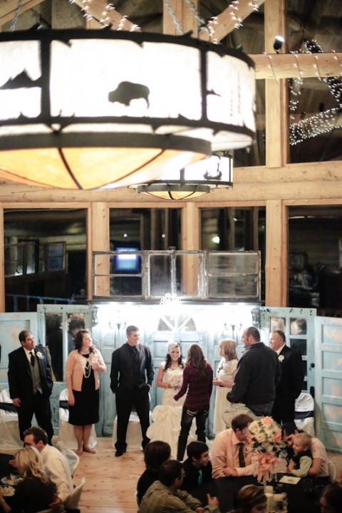 Wedding-Photographer-Vintage-Wedding-Reception060-Blog(pp_w480_h720)