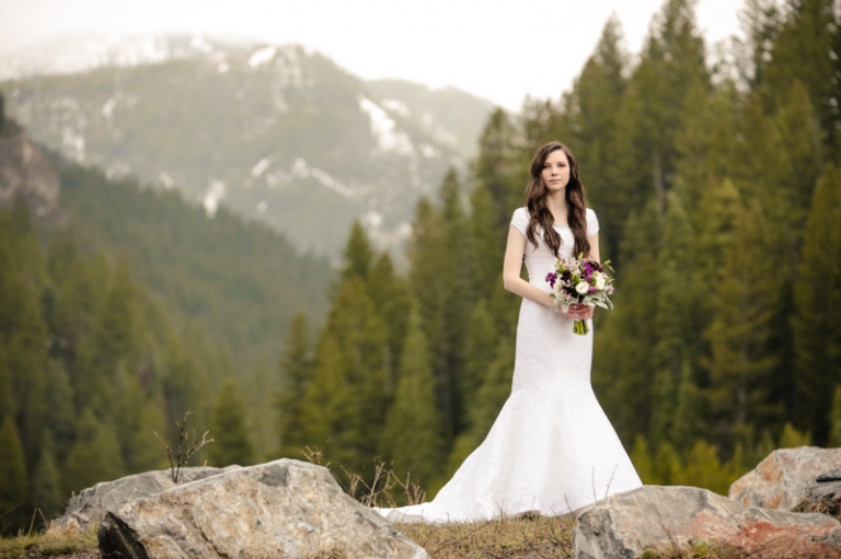 Wedding-Photographer-Rainy-Bridals-Canyon019-Blog(pp_w768_h511)