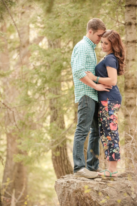 EK-Studios-Wedding-Photographer-Woods-Engagements004-Blog(pp_w480_h720)