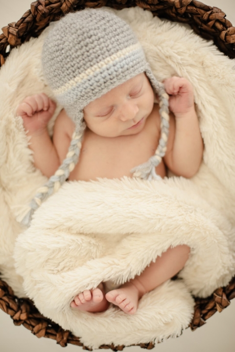 EK-Studios-Wedding-Photographer-newborns008-Blog(pp_w480_h720)