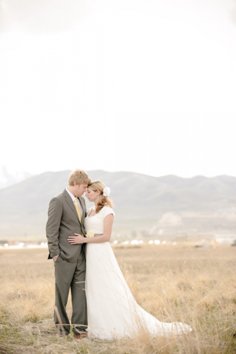 Wedding-Photographer-Bridals-cool-tree014-Blog(pp_w480_h720)
