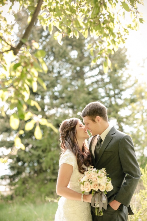 EK-Studios-Wedding-Photographer-Spring-blossom-bridals007-Blog(pp_w480_h720)