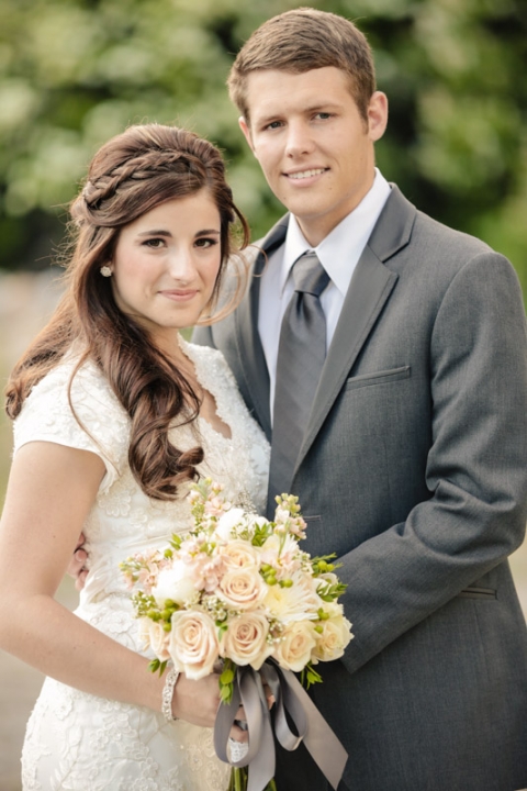 EK-Studios-Wedding-Photographer-Spring-blossom-bridals021-Blog(pp_w480_h720)