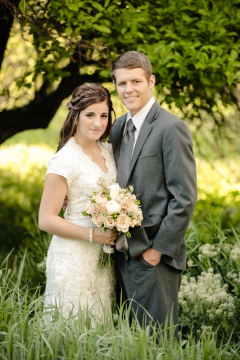 EK-Studios-Wedding-Photographer-Spring-blossom-bridals025-Blog(pp_w480_h720)