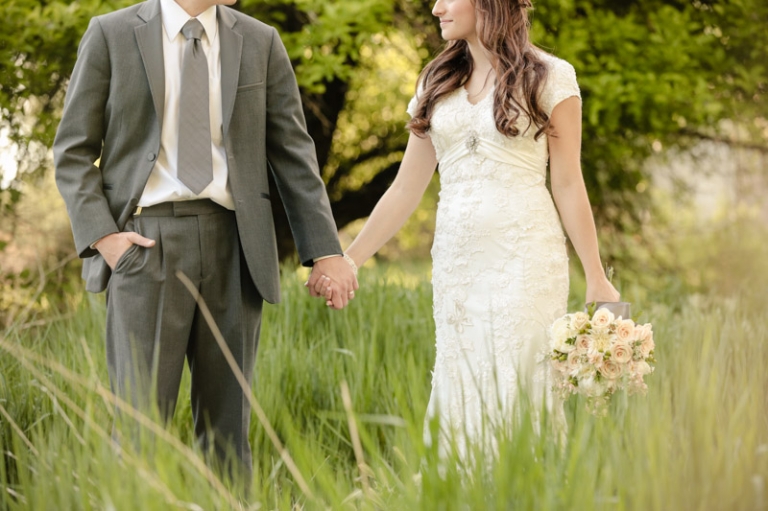 EK-Studios-Wedding-Photographer-Spring-blossom-bridals027-Blog(pp_w768_h511)