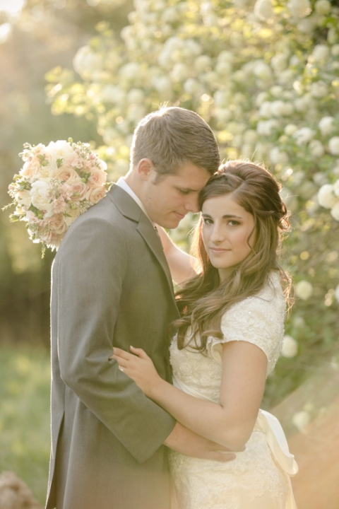 EK-Studios-Wedding-Photographer-Spring-blossom-bridals032-Blog(pp_w480_h720)