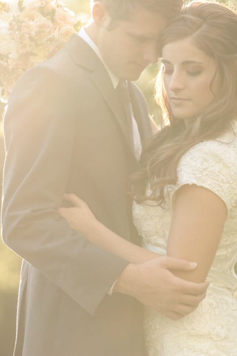 EK-Studios-Wedding-Photographer-Spring-blossom-bridals034-Blog(pp_w480_h720)