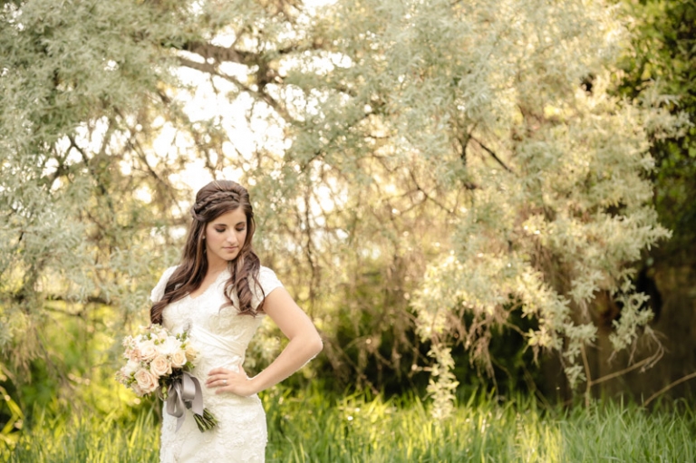 EK-Studios-Wedding-Photographer-Spring-blossom-bridals039-Blog(pp_w768_h511)