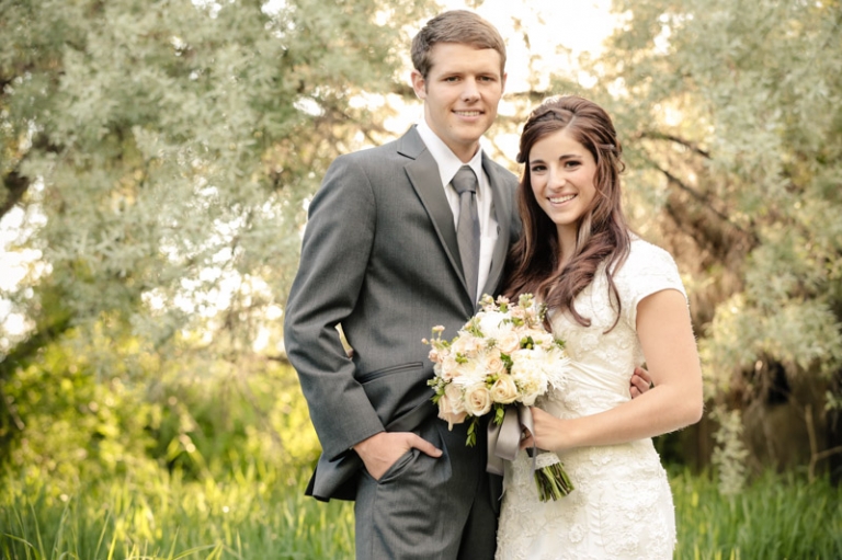 EK-Studios-Wedding-Photographer-Spring-blossom-bridals040-Blog(pp_w768_h511)