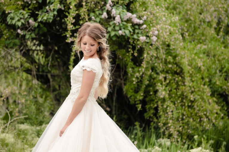 EK-Studios-Wedding-Photographer-Vintage-Bridals012-Blog(pp_w768_h511)